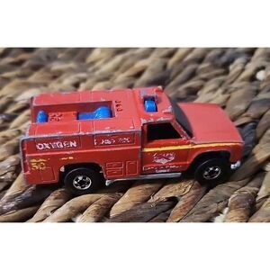 Vintage Hot Wheels 1974 Emergency Unit‎ Red Truck First Aid Oxygen Unit 50